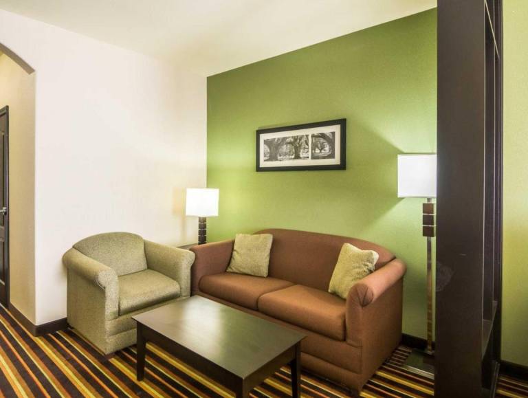 Spark by Hilton Amarillo Western Plaza — photo 2