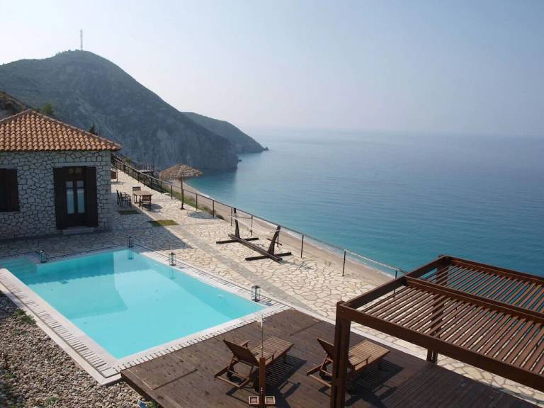 Villa Agios Nikitas