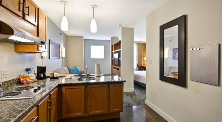 Hyatt House Chicago Warrenville — photo 3