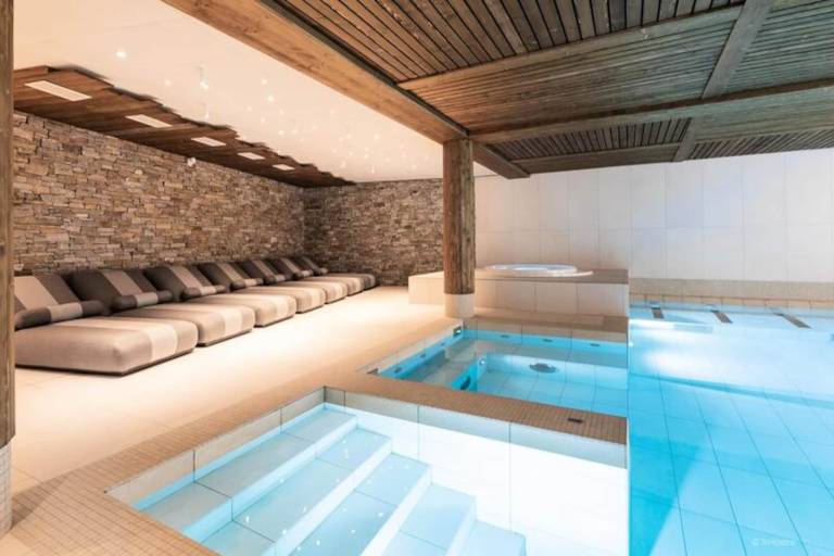 Ferienwohnung in Montalbert f&uuml;r max. 6 Personen