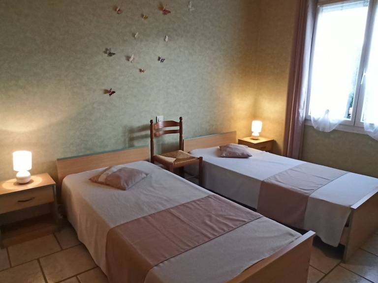 Cozy Ground-Level Cottage with Terrace, Near Thermal Baths and Marina, Sleeps 4 — photo 3