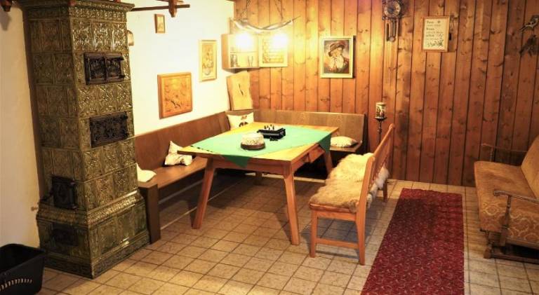 Vacation home with patio & garden — photo 5