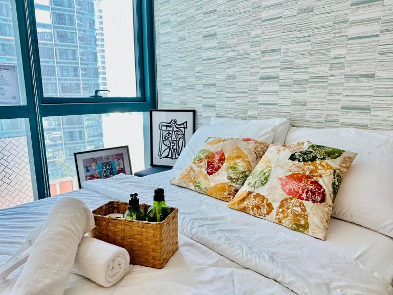 Rental apartment with pool in Taguig