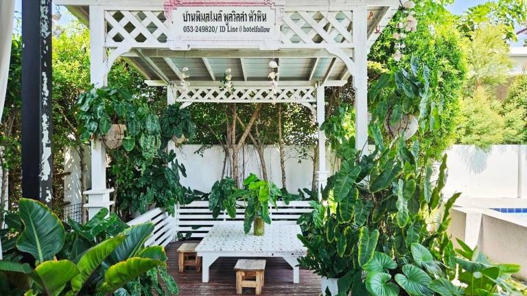 Charming vacation home with grill & private pool | Perfect for remote work | Pet-friendly — photo 5
