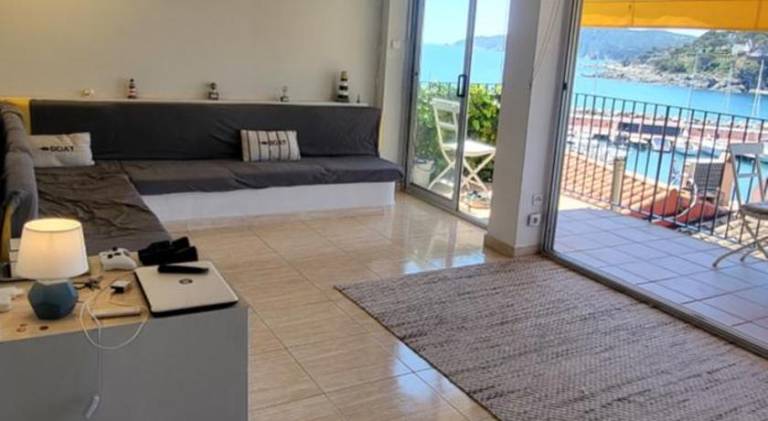 Rental apartment with terrace, pool & garden — photo 3