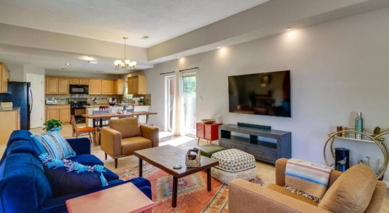 House | Suitable for remote work | Pet-friendly in Albuquerque, NM