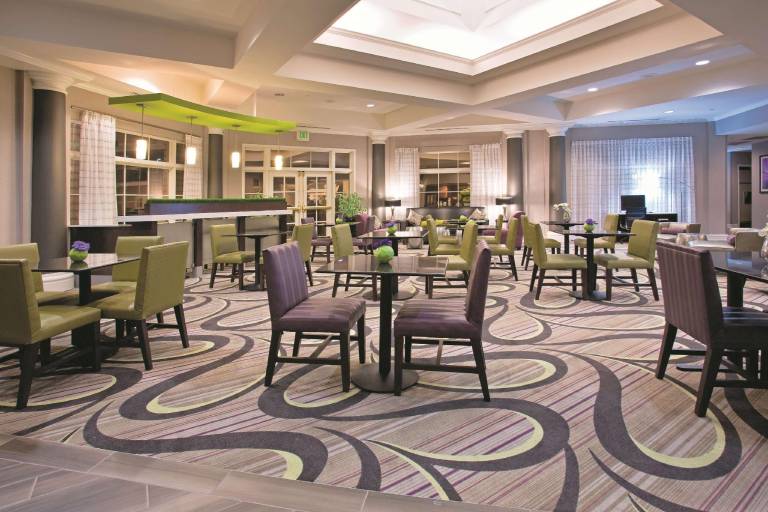 La Quinta Inn & Suites by Wyndham Mesa Superstition Springs — photo 3