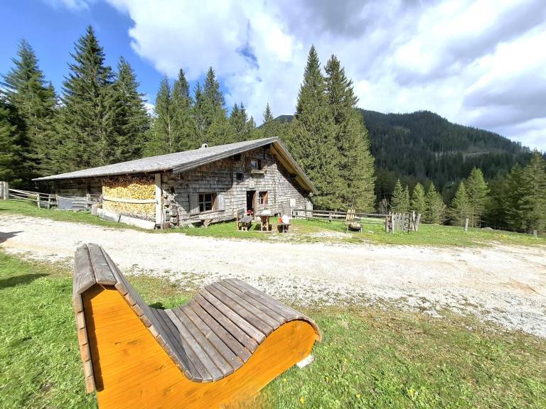 Cabin with hot tub & garden | Next to the ski | Pet-friendly — photo 3