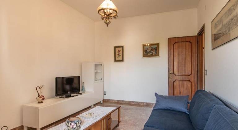 Holiday apartment with 2 rooms for 5 persons — photo 5