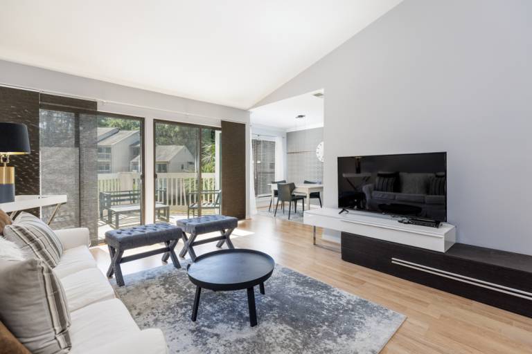 Villa with fast internet & pool — photo 2