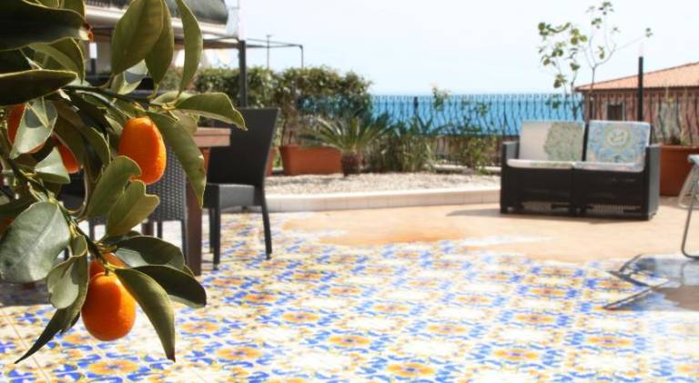 Taonasi Taormina Apartments in Letojanni