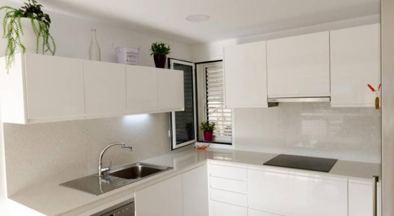 Terraced 2 bedroom beach rental — photo 2