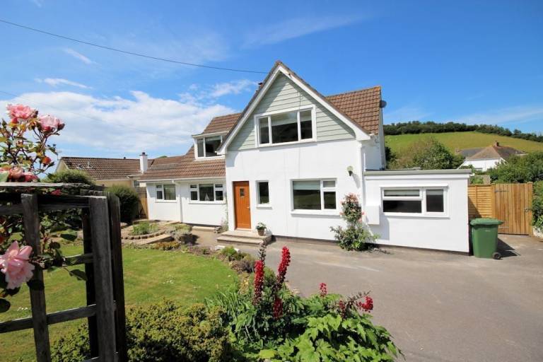 House Saunton