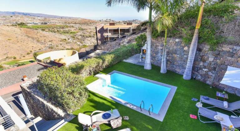 Villa with barbecue, private pool & terrace | Suitable for remote work — photo 5