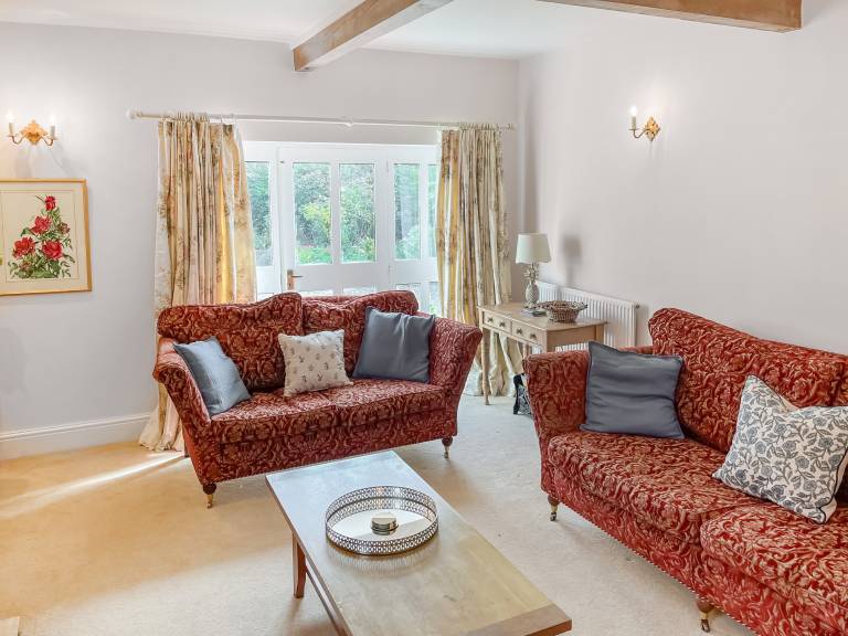Children-friendly lovely cottage with BBQ & garden | Pets allowed — photo 4