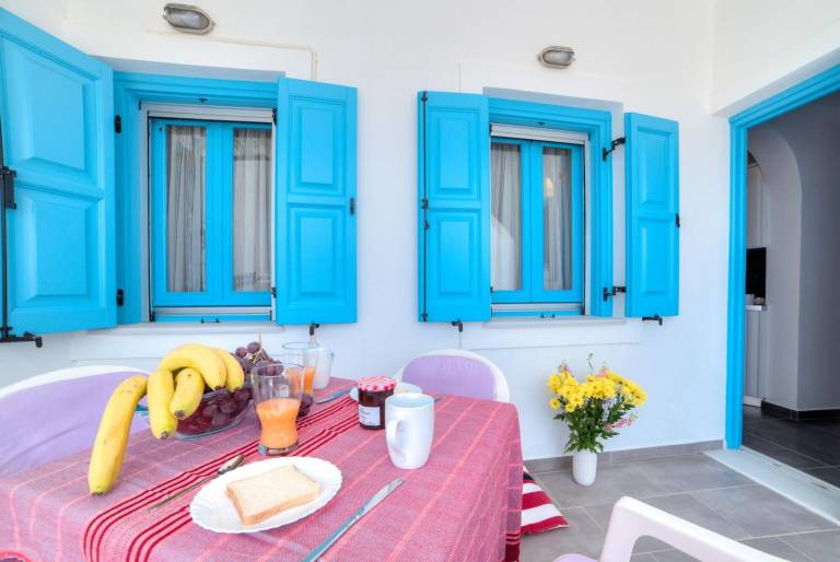 Holiday apartment with terrace | Mountain view — photo 2