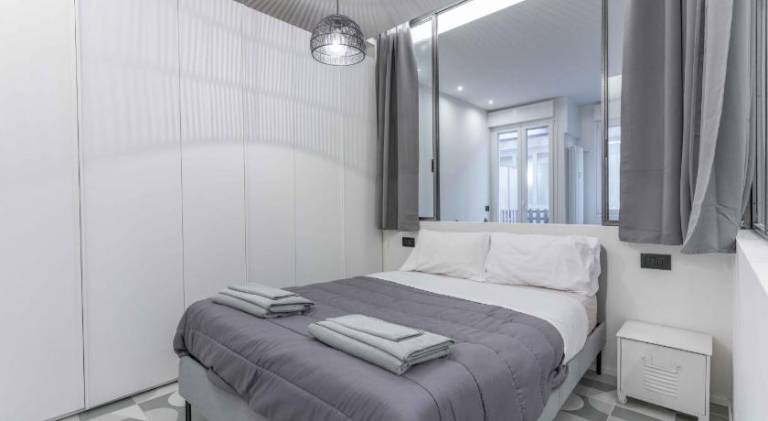 Apartment with terrace in Segrate