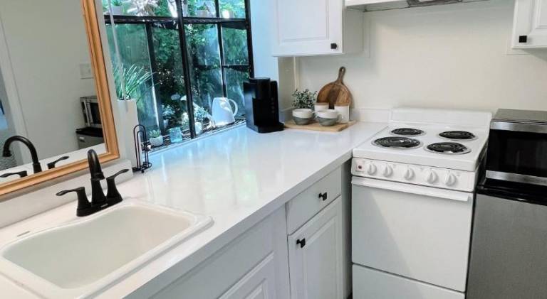 Beautiful serviced apartment with pool | Good for workation | Pets allowed — photo 4