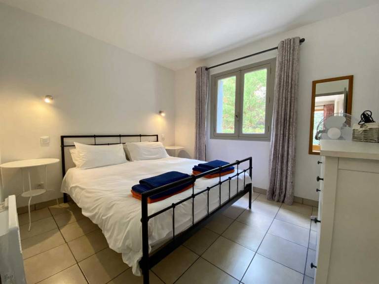 Fully equipped gite with patio, BBQ & private pool | Pets allowed — photo 3