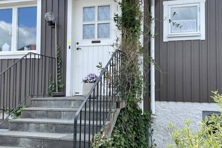 Fully equipped wonderful vacation home with grill, patio & yard | Pet-friendly — photo 4