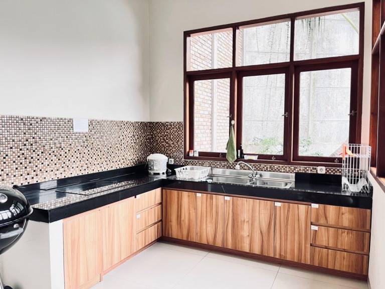 PET FRIENDLY Villa Akarenga 赤レンガ with BIG POOL — photo 3