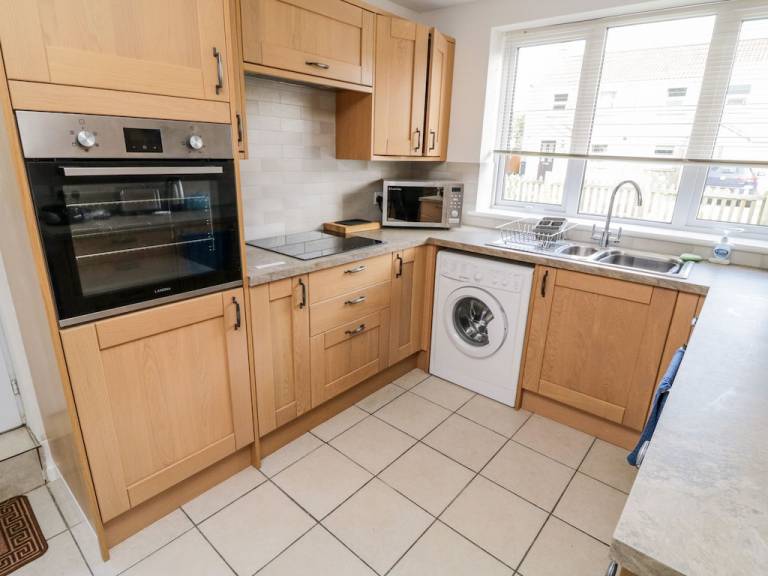 Cottage  Clutton