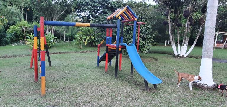 Child-friendly private room with garden & pool | Lake view | Pet-friendly — photo 5