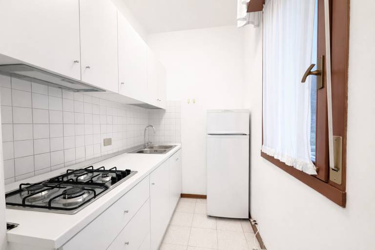 Holiday apartment with patio — photo 4