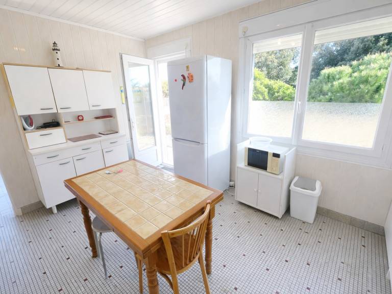Nice vacation home with yard & barbeque | Beach nearby | Pets are welcome — photo 5
