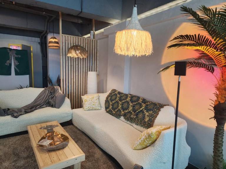 Clean, Very Large Accommodation Suitable for Large Groups - 발리풍 3 Min to Yeongildae Beach — photo 2