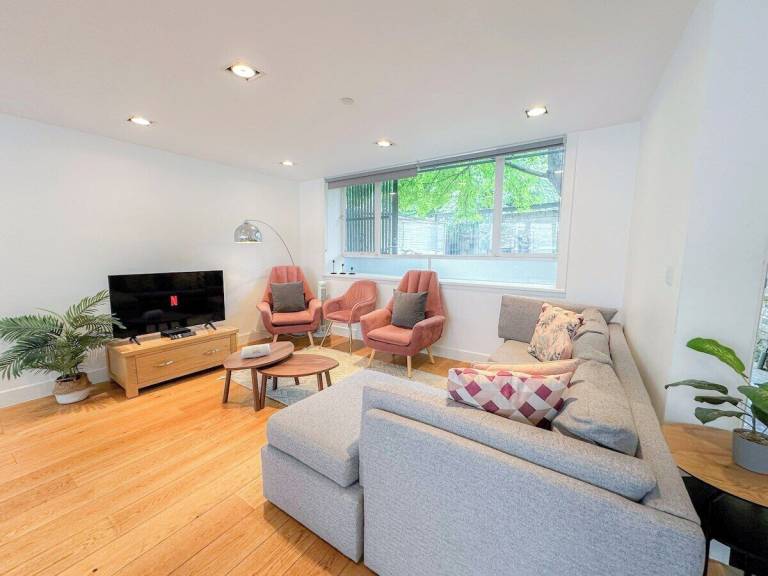 House Crouch End