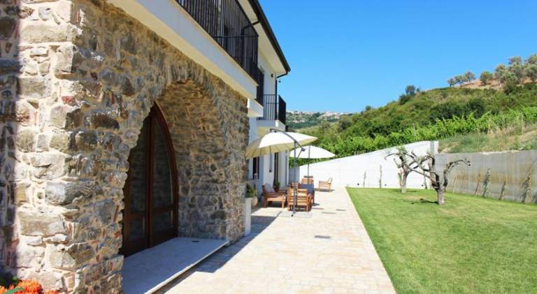 Villa with pool — photo 3
