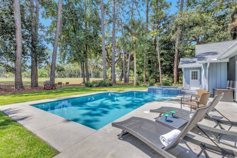 House with BBQ & pool — photo 3