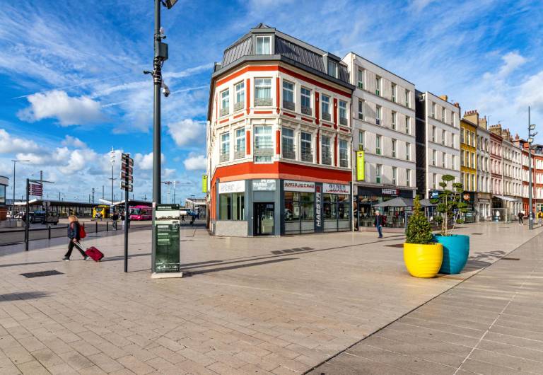 B&B HOTEL Dunkerque Centre Gare in Dunkirk