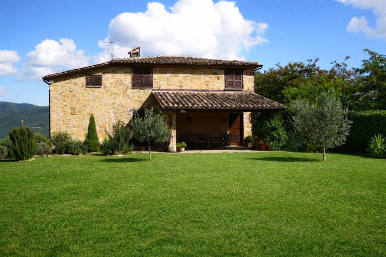 Ferienhaus in Castelraimondo f&uuml;r max. 12 Personen