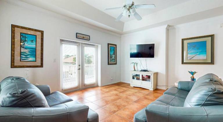 Apartment with pool | Beach nearby | Pets are welcome — photo 2