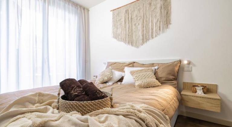 Holiday apartment with hot tub & pool | Dogs allowed in Affi