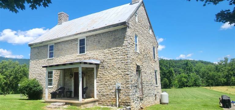 House  Luray