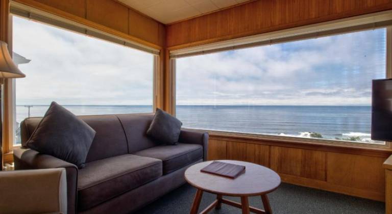 Ester Lee Oceanview Inn — photo 2