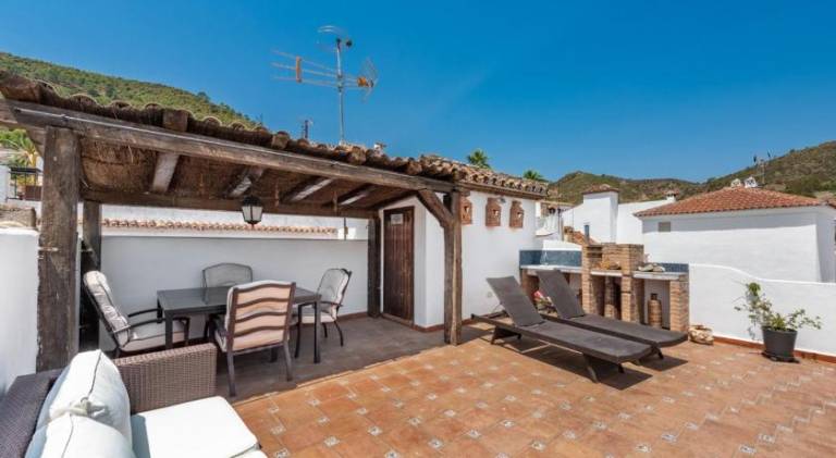 Fully equipped pleasant house with terrace | Good for workation | Pet-friendly — photo 4