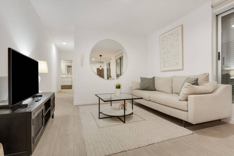 Fully equipped apartment with grill, patio & fast internet | Sea view | Suitable for remote work | Dogs allowed — photo 2