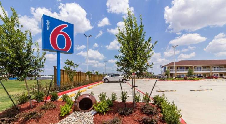 Motel 6 Houston TX North