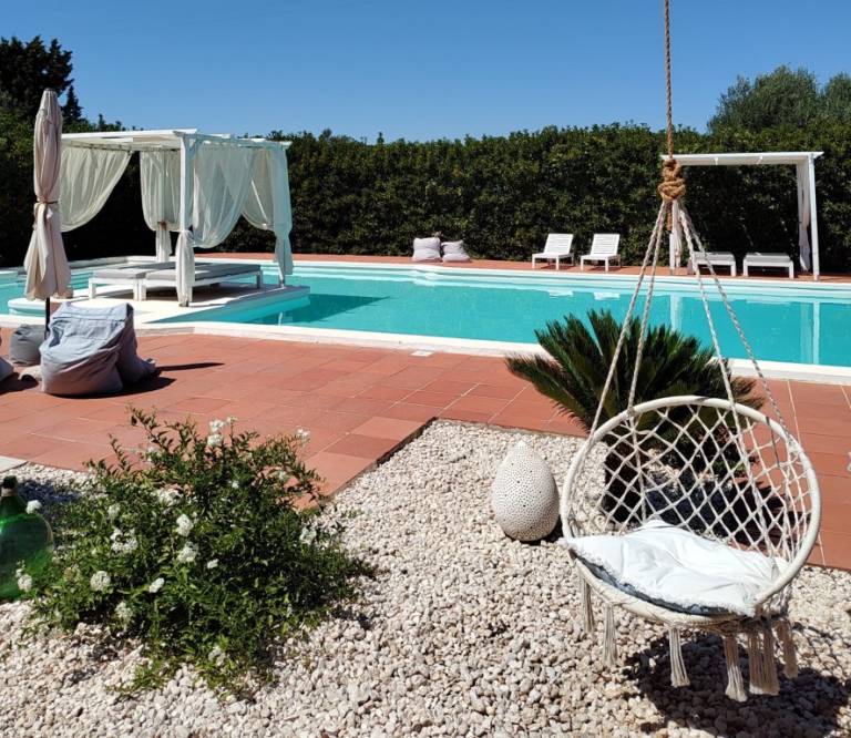 Family-friendly villa with yard, terrace & private pool | Garden view | Pets are welcome — photo 3