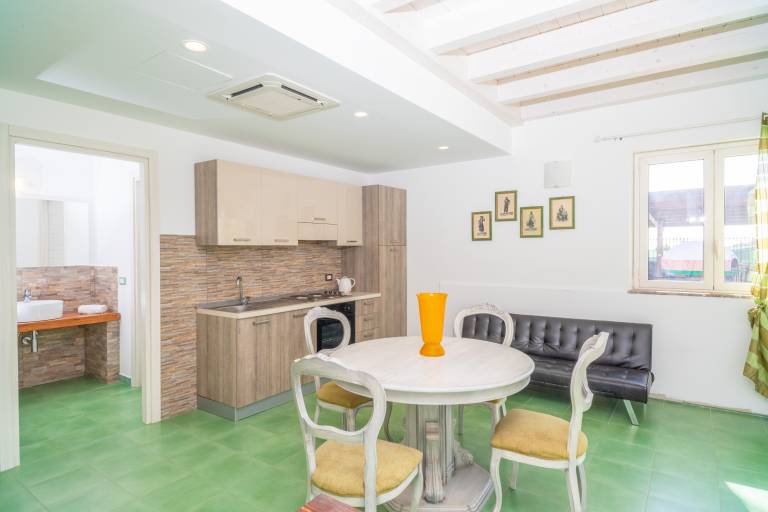 Holiday apartment with pool, terrace & barbeque | Mountain view | Dogs allowed — photo 5