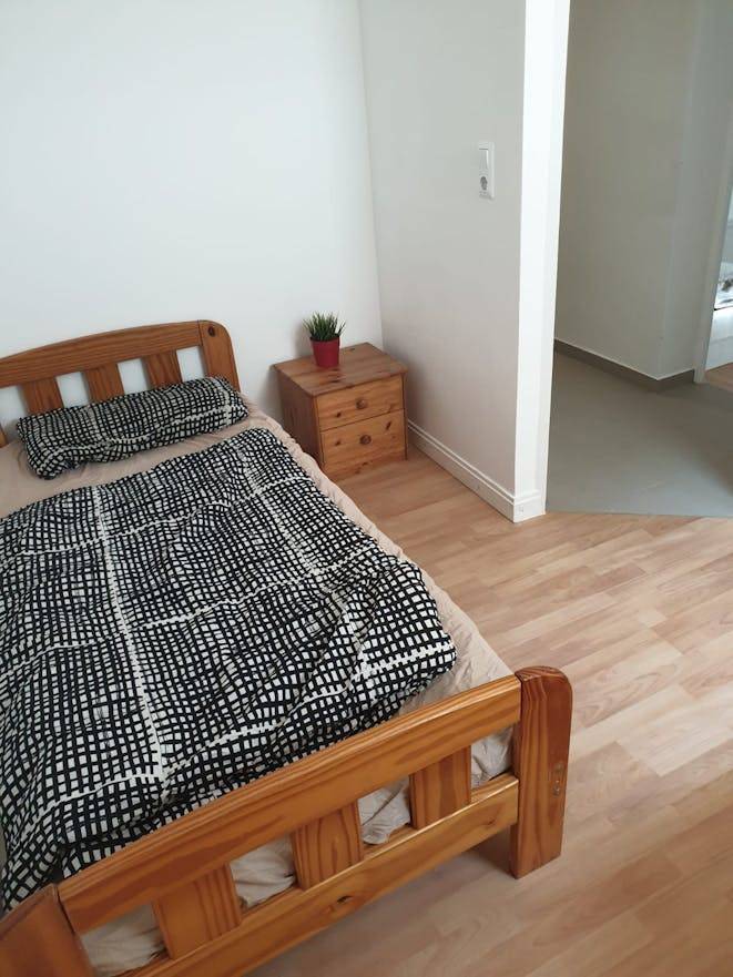 110 M² Apartment ∙ 4 Bedrooms ∙ 4 Guests - Stuttgart