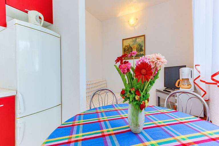 Apartman Postira