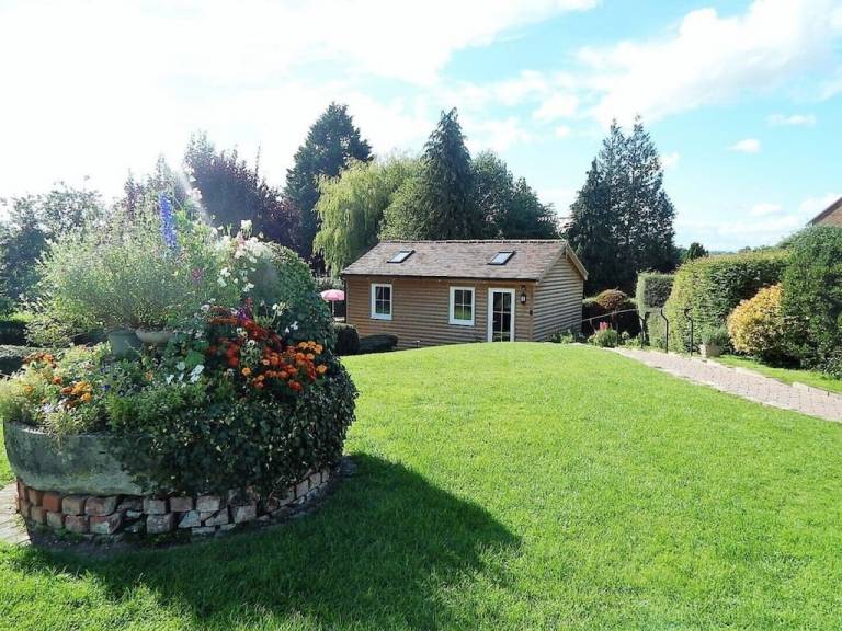 Cabin Hartpury