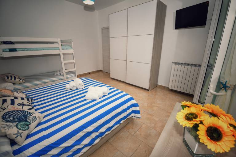 Apartment with patio | Suitable for remote work — photo 3