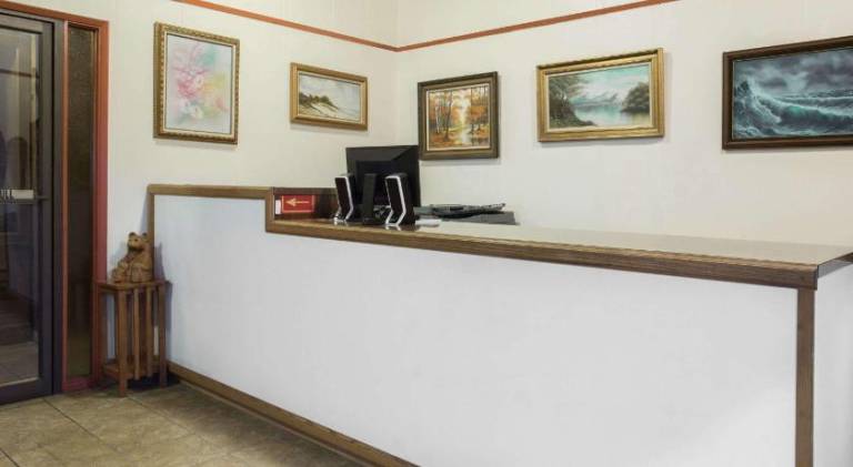 Knights Inn - Boardman OR — photo 3