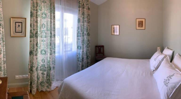 Chambre de charme calme au coeur de la ville — photo 5